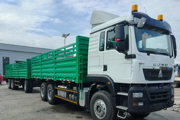 Derun 21 대 Drawbar Full Trailer가 Tianjin Port에 갔다