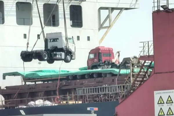 Sinotruk Howo 4x2 트랙터 트럭이 사우디 아라비아로 보냈습니다.