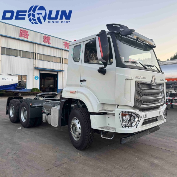 Synottrok Howo NX 6 × 4 트랙터 트럭